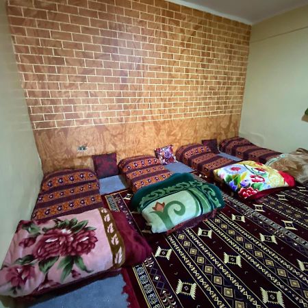 Petra Family House Bed & Breakfast エクステリア 写真