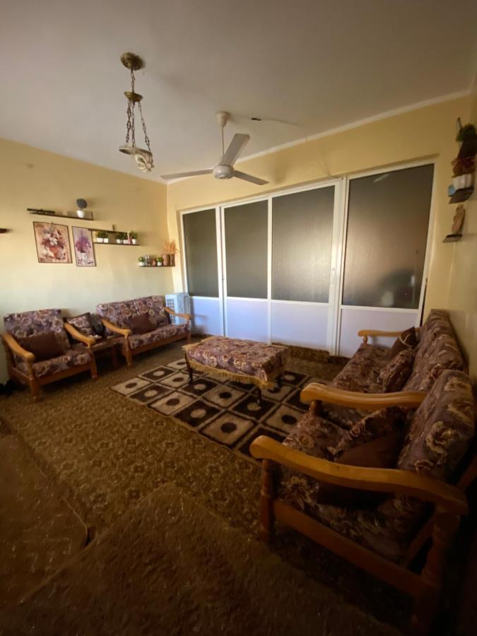Petra Family House Bed & Breakfast エクステリア 写真