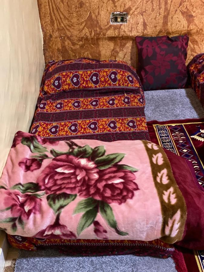 Petra Family House Bed & Breakfast エクステリア 写真