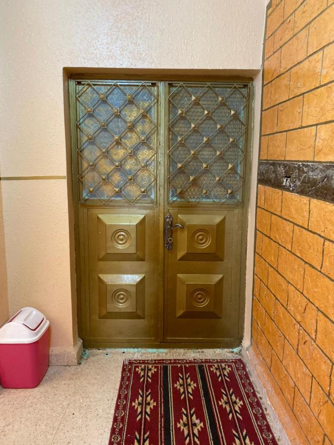 Petra Family House Bed & Breakfast エクステリア 写真