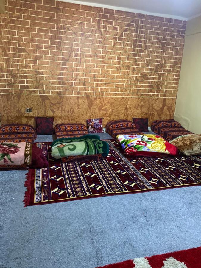Petra Family House Bed & Breakfast エクステリア 写真